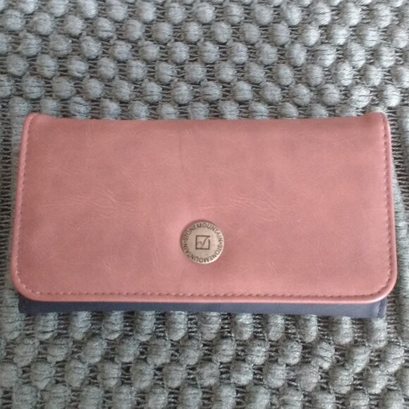 'Stone Mountain' Black and Tan Women's Leather Wallet! - Picture 2 of 9